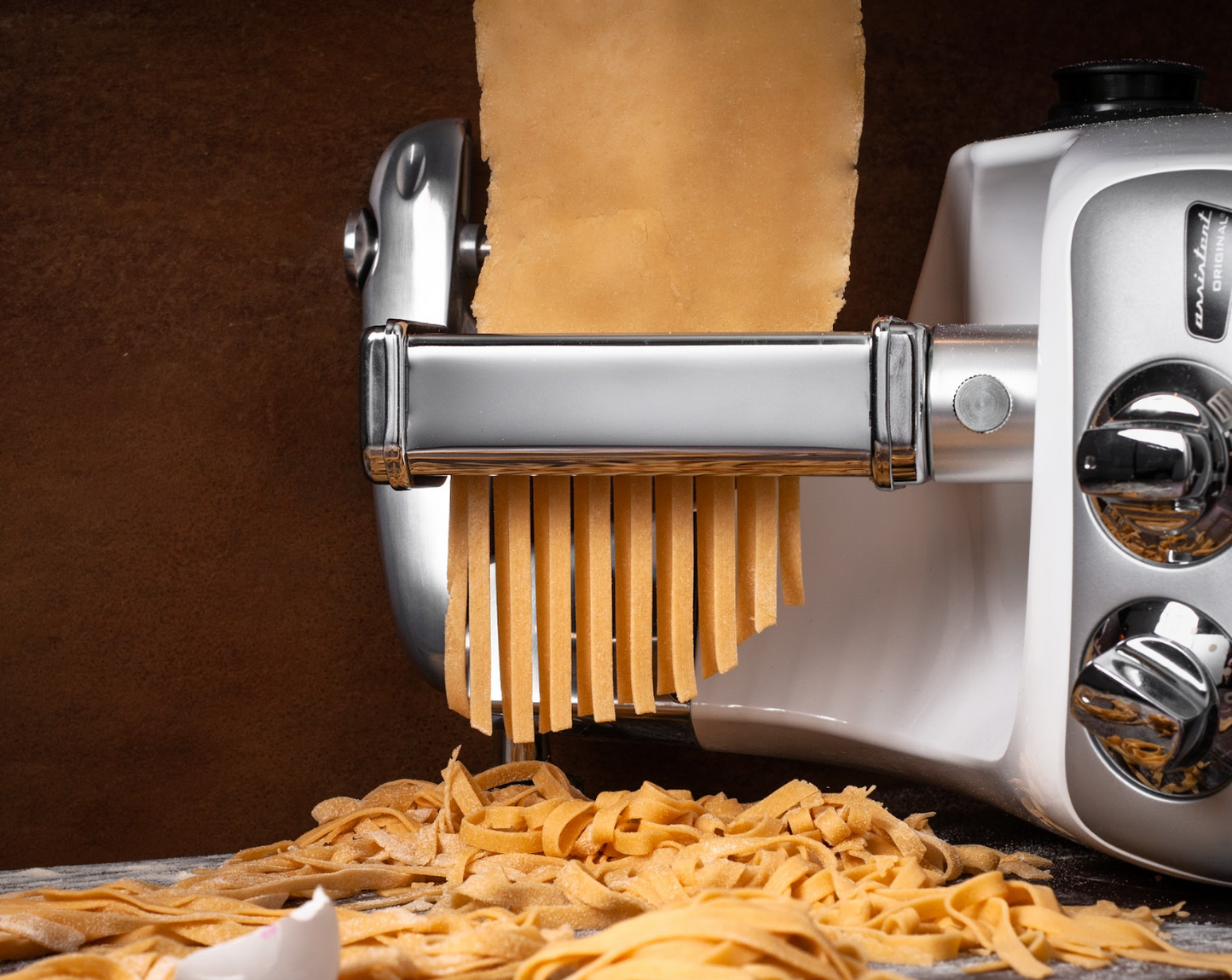 Glossy White Ankarsrum Stand Mixer - PREORDER FOR MID MAY